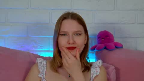 Snapshot of lililinn chatting on 25, 4, 2026 LiliLinn online show from 25, 4, 2026
