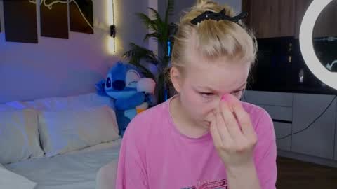 lililok101 online show from 21, 4, 2026