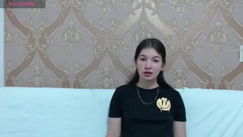 lilimini online show from 2, 12, 2024