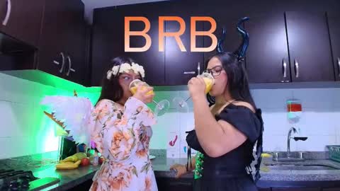 Lilith and Khloe  online show from 12, 11, 2025