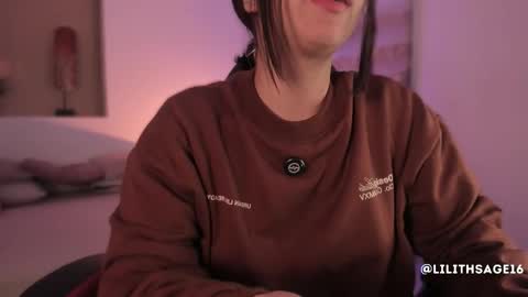 lilith_sage_ online show from 4, 11, 2025