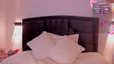 lilith_thompson online show from 10, 10, 2025