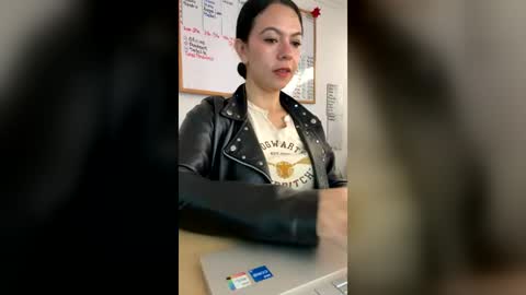 Snapshot of lilith_vanellope chatting on 6, 7, 2026 lilith online show from 6, 7, 2026