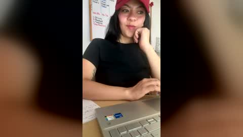 Snapshot of lilith_vanellope chatting on 9, 7, 2026 lilith online show from 9, 7, 2026