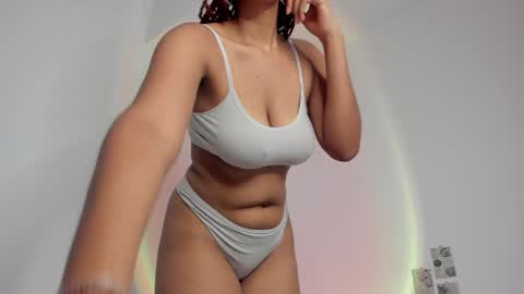 Alejandra  online show from 22, 12, 2024