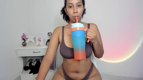 Alejandra  online show from 21, 4, 2026