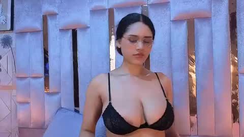 Snapshot of lilithadams11 chatting on 18, 4, 2026 online show from 18, 4, 2026