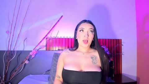 LilithEsme online show from 11, 1, 2026