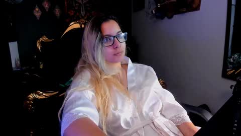 Snapshot of lilithmystic01 chatting on 18, 1, 2025 lilithmystic01 online show from 18, 1, 2025