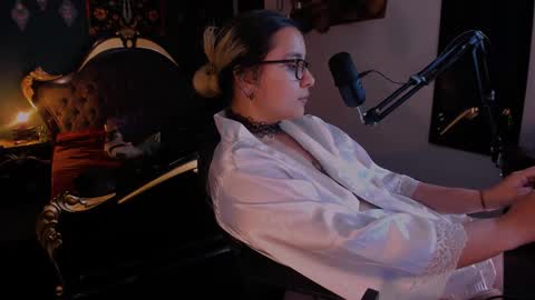 Snapshot of lilithmystic01 chatting on 22, 1, 2025 lilithmystic01 online show from 22, 1, 2025