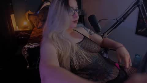 Snapshot of lilithmystic01 chatting on 26, 1, 2025 lilithmystic01 online show from 26, 1, 2025