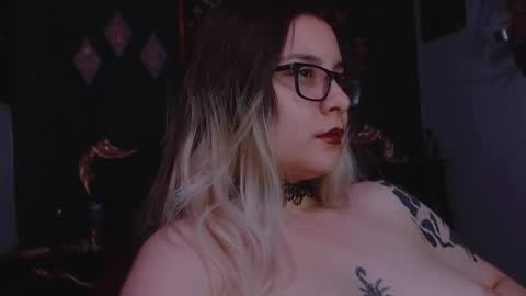 Snapshot of lilithmystic01 chatting on 22, 2, 2025 lilithmystic01 online show from 22, 2, 2025