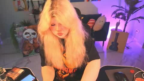 LilithNelson online show from 25, 10, 2025