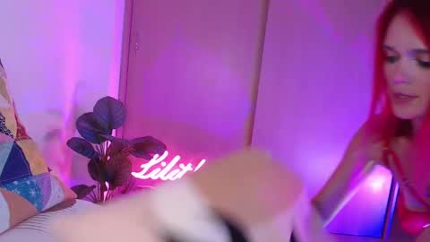 Snapshot of lilithqueen1 chatting on 3, 2, 2025 La pelirroja online show from 3, 2, 2025