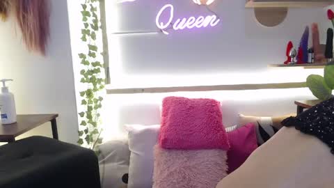 Snapshot of lilithqueen1 chatting on 17, 5, 2026 La pelirroja online show from 17, 5, 2026