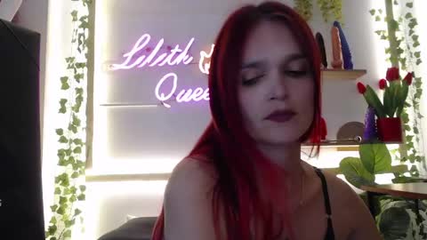 Snapshot of lilithqueen1 chatting on 27, 5, 2026 La pelirroja online show from 27, 5, 2026