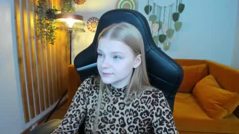 lilitrosen online show from 18, 9, 2025