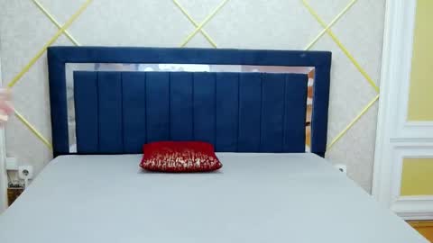 Nina  Asiral online show from 2, 12, 2025