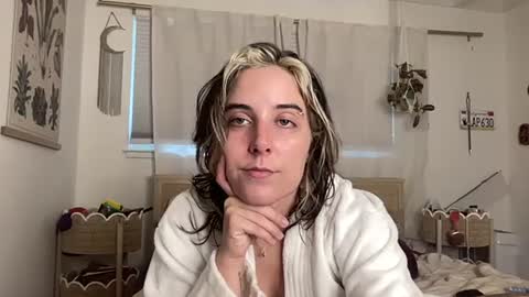 lilldaddysgirl online show from 11, 10, 2025