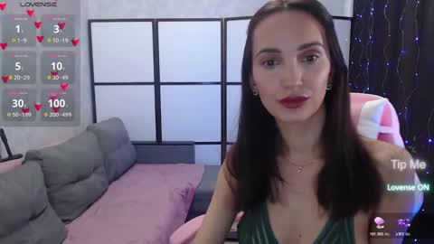 Snapshot of lillian_clark7 chatting on 1, 3, 2025 Lillian online show from 1, 3, 2025