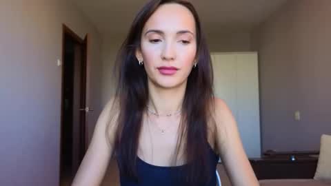 Snapshot of lillian_clark7 chatting on 4, 10, 2025 Lillian online show from 4, 10, 2025