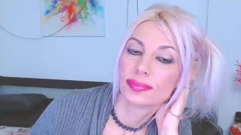 Snapshot of lillianasara chatting on 7, 2, 2025 Lara online show from 7, 2, 2025