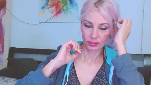 Snapshot of lillianasara chatting on 16, 2, 2025 Lara online show from 16, 2, 2025