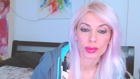 Snapshot of lillianasara chatting on 17, 2, 2025 Lara online show from 17, 2, 2025