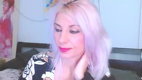 Snapshot of lillianasara chatting on 17, 2, 2025 Lara online show from 17, 2, 2025