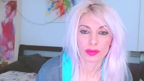 Snapshot of lillianasara chatting on 18, 2, 2025 Lara online show from 18, 2, 2025