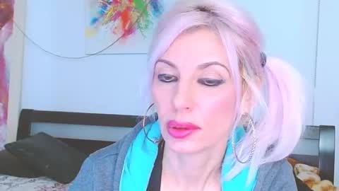 Snapshot of lillianasara chatting on 25, 2, 2025 Lara online show from 25, 2, 2025