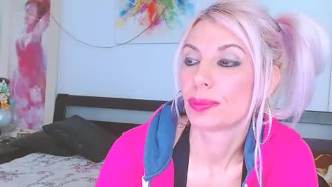 Snapshot of lillianasara chatting on 26, 2, 2025 Lara online show from 26, 2, 2025