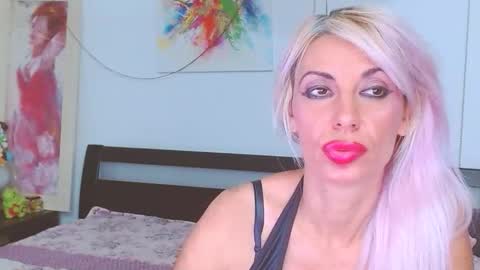 Snapshot of lillianasara chatting on 13, 9, 2025 Lara online show from 13, 9, 2025