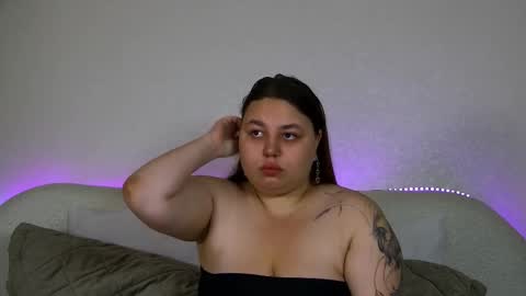 Snapshot of lillianhaig chatting on 6, 10, 2025 LillianHaig online show from 6, 10, 2025