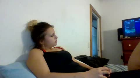 Snapshot of lillie_otter chatting on 9, 11, 2025 lillie_otter online show from 9, 11, 2025