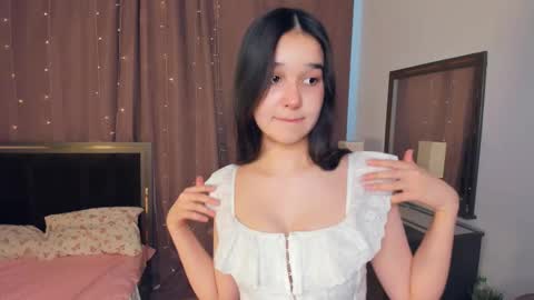 Celina Lillie online show from 5, 3, 2026