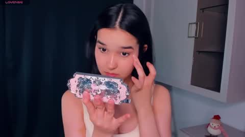 Celina Lillie online show from 18, 4, 2026