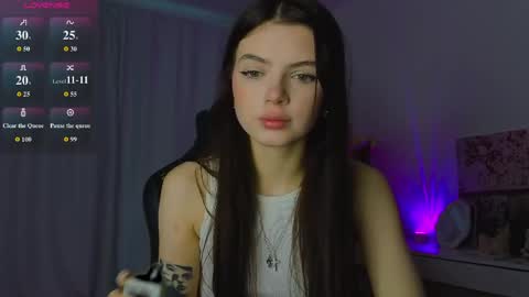 Snapshot of lillly_meow_ chatting on 18, 5, 2026 Lilia online show from 18, 5, 2026