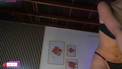 Snapshot of lilly_dollss chatting on 23, 4, 2026 Sofia online show from 23, 4, 2026
