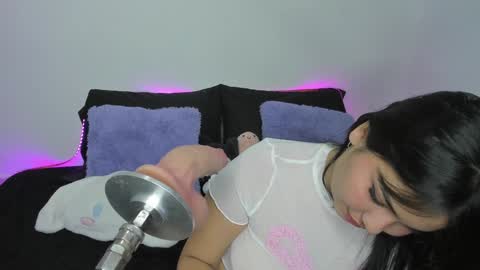 Snapshot of lilly_kinky chatting on 4, 2, 2025 Lilly  online show from 4, 2, 2025