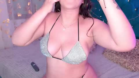 Snapshot of lilly_peach22 chatting on 14, 9, 2025 Lilly Peach online show from 14, 9, 2025