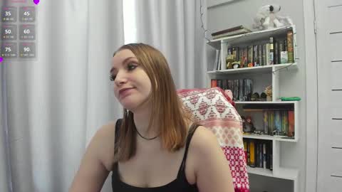 Snapshot of lillyfan_x chatting on 19, 2, 2025 LillyFan X online show from 19, 2, 2025