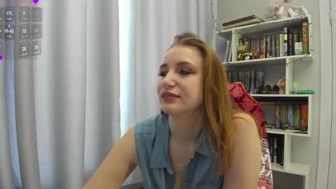 Snapshot of lillyfan_x chatting on 21, 2, 2025 LillyFan X online show from 21, 2, 2025