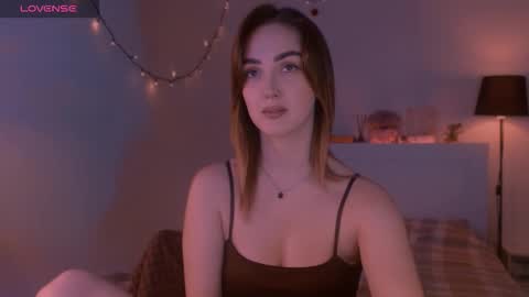 LillyFarey online show from 5, 10, 2025