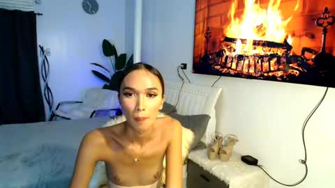Snapshot of lillyholland_xx chatting on 14, 2, 2025 lillyholland online show from 14, 2, 2025