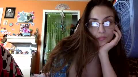 Snapshot of lillylushabae chatting on 1, 8, 2026 hi guys im back on here 3 online show from 1, 8, 2026