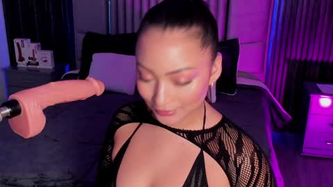 Lilly Ortiz online show from 29, 12, 2024