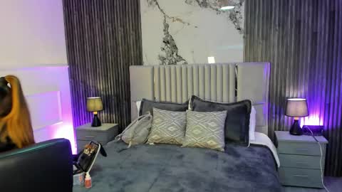 Lilly Ortiz online show from 30, 5, 2026