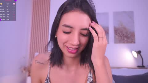 Lilly Thompson  online show from 12, 1, 2025