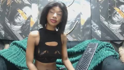 Snapshot of lilmissbaddiexxx chatting on 17, 7, 2026 lilmissbaddiexxx online show from 17, 7, 2026
